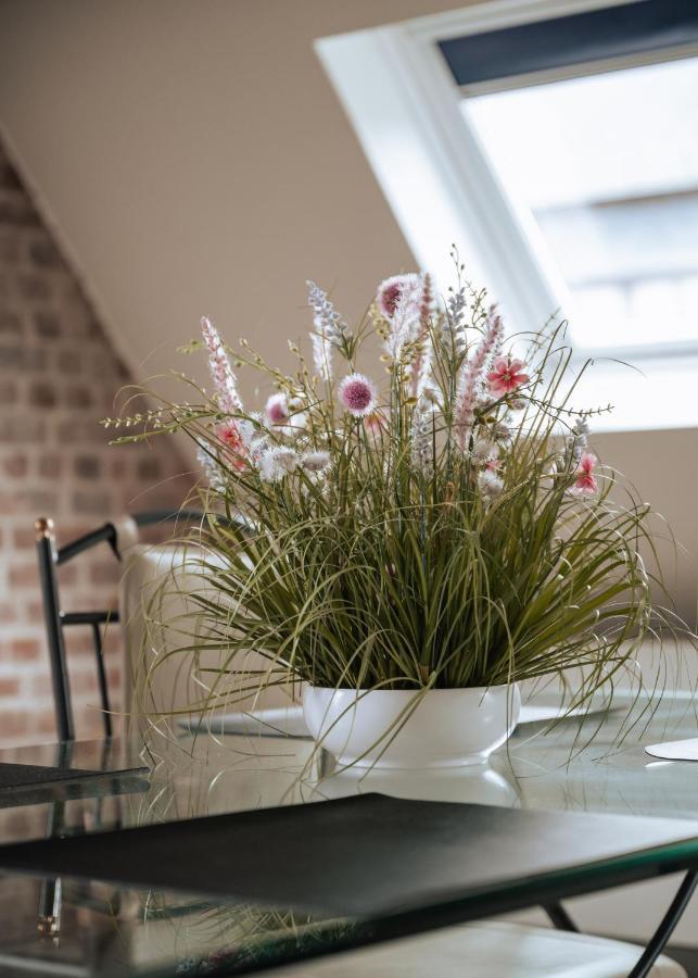 Amazing 2 Rooms Design Apartement Loft Ypres Exterior foto